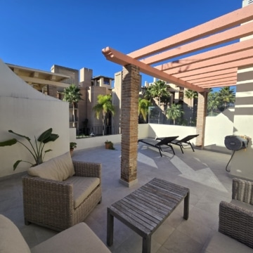 Beachside townhouse for sale Garden Beach Estepona walking distance to Estepona old town Picture 24