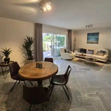 Beachside townhouse for sale Garden Beach Estepona walking distance to Estepona old town Picture 2