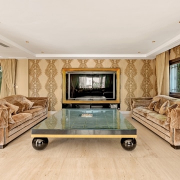 Magnificent villa with panoramic views in the prestigious El Herrojo, Benahavis Picture 0