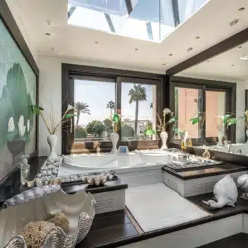 Mjaestic villa with an unparalleled living experience in Paraiso Barronal, Estepona Picture 2