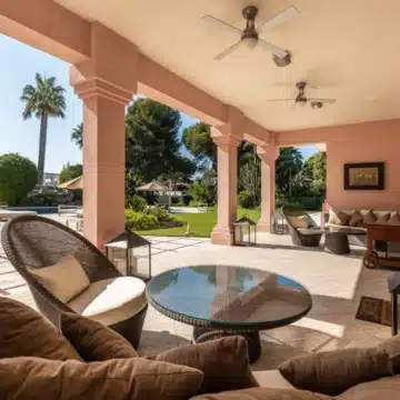 Mjaestic villa with an unparalleled living experience in Paraiso Barronal, Estepona Picture 3