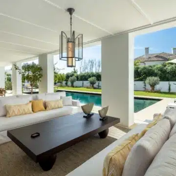 Majestic villa with remarkable architecture in the heart of Cascada de Camojan, Marbella Picture 5