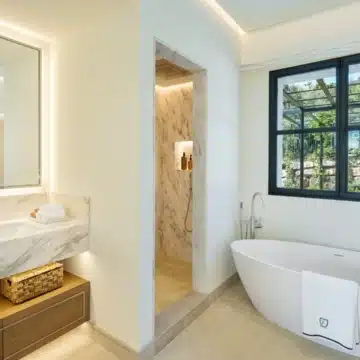 Majestic villa with remarkable architecture in the heart of Cascada de Camojan, Marbella Picture 8