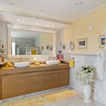 Refurbished contemporary detached villa in La Cerquilla, Nueva Andalucia Picture 29