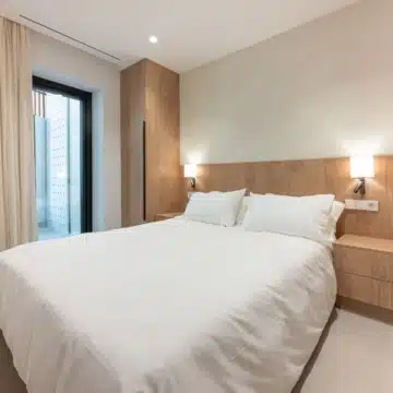 Exquisite 3-bedroom apartment with breathtaking sea views in the prestigious Los Belvederes, Nueva Andalucia Picture 11