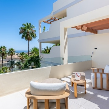 Exquisite 3-bedroom apartment with breathtaking sea views in the prestigious Los Belvederes, Nueva Andalucia Picture 16