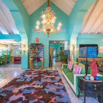 Magnificent villa with traditional Spanish architecture in Las lomas del Marbella Club, Marbella Picture 18