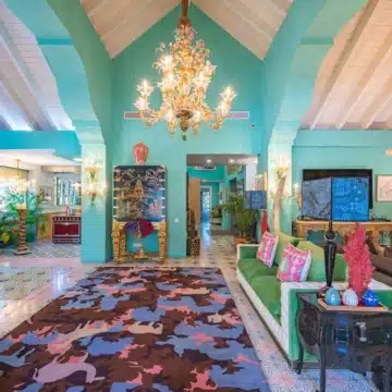 Magnificent villa with traditional Spanish architecture in Las lomas del Marbella Club, Marbella Picture 4