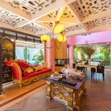Magnificent villa with traditional Spanish architecture in Las lomas del Marbella Club, Marbella Picture 1