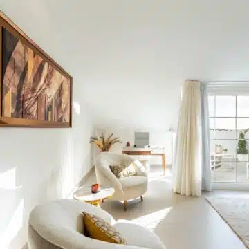 Luxury duplex penthouse offering panoramic views of the Mediterranean sea in Nueva Andalucia, Marbella Picture 22