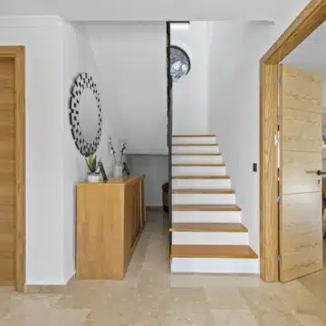 Contemporary 5 bedroom villa with panoramic views in Paraíso Alto, Benahavis Picture 13