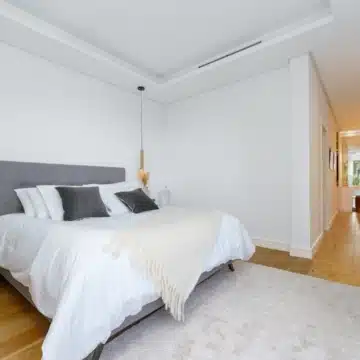 Remarkable 6-bedroom villa in a quiet neighbourhood of Nueva Andalucía, Marbella Picture 38