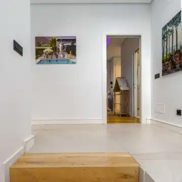Remarkable 6-bedroom villa in a quiet neighbourhood of Nueva Andalucía, Marbella Picture 49
