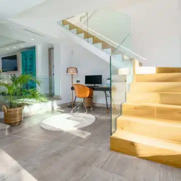 Remarkable 6-bedroom villa in a quiet neighbourhood of Nueva Andalucía, Marbella Picture 53