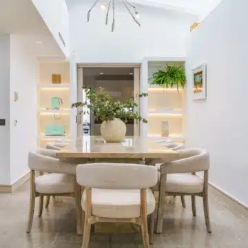 Remarkable 6-bedroom villa in a quiet neighbourhood of Nueva Andalucía, Marbella Picture 4