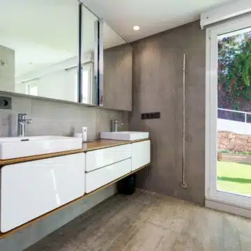 Remarkable 6-bedroom villa in a quiet neighbourhood of Nueva Andalucía, Marbella Picture 79