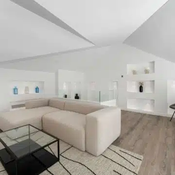 Luxurious 3-bedroom apartment in the prestigious Las Brisas Country Club, Nueva Andalucia Picture 8