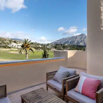 Luxurious 3-bedroom apartment in the prestigious Las Brisas Country Club, Nueva Andalucia Picture 20
