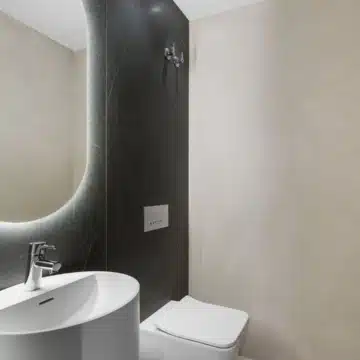 Luxurious 3-bedroom apartment in the prestigious Las Brisas Country Club, Nueva Andalucia Picture 15