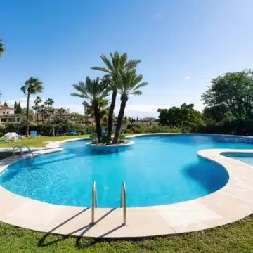 Luxurious 3-bedroom apartment in the prestigious Las Brisas Country Club, Nueva Andalucia Picture 29