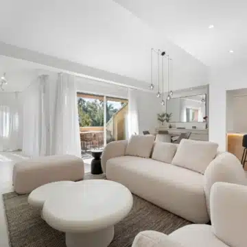 Luxurious 3-bedroom apartment in the prestigious Las Brisas Country Club, Nueva Andalucia Picture 11