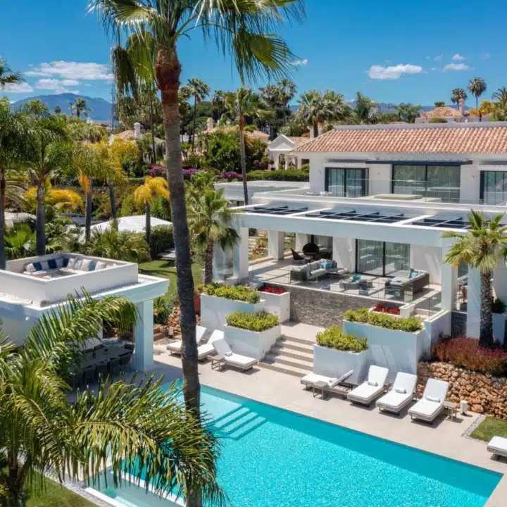 Brand new villa with impressive sea views in the exclusive area of El Paraiso, Estepona Picture