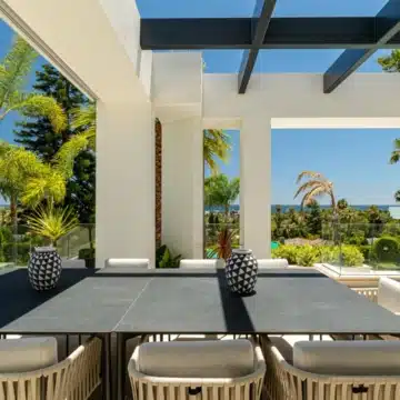 Brand new villa with impressive sea views in the exclusive area of El Paraiso, Estepona Picture 27