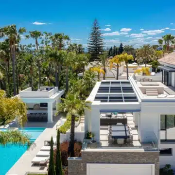 Brand new villa with impressive sea views in the exclusive area of El Paraiso, Estepona Picture 54