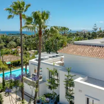 Brand new villa with impressive sea views in the exclusive area of El Paraiso, Estepona Picture 7