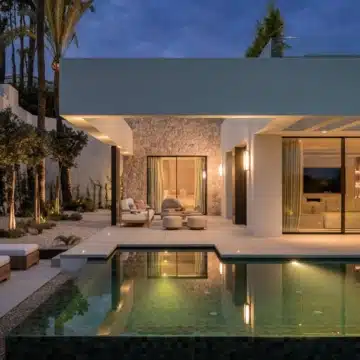 Frontline golf outstanding villa with amazing golf view in Nueva Andalucía, Marbella Picture 41