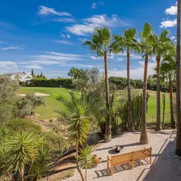 Frontline golf outstanding villa with amazing golf view in Nueva Andalucía, Marbella Picture 28