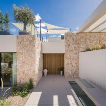 Frontline golf outstanding villa with amazing golf view in Nueva Andalucía, Marbella Picture 31