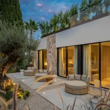 Frontline golf outstanding villa with amazing golf view in Nueva Andalucía, Marbella Picture 4
