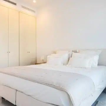 Modern 3-bedrooms apartment with stunning mountain views in Atalaya Hills, Benahavis Picture 16