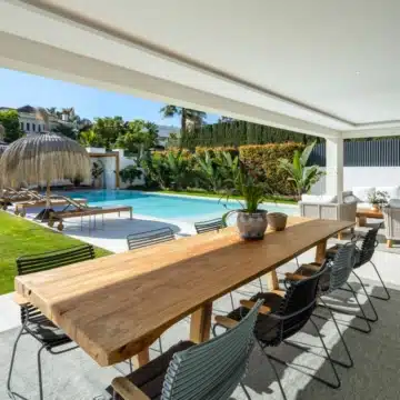 Modern villa in the prime residential area of La Cerquilla, Nueva Andalucia Picture 16