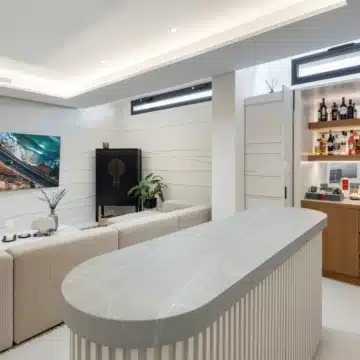 Modern villa in the prime residential area of La Cerquilla, Nueva Andalucia Picture 21