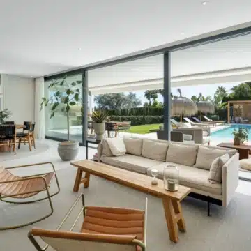 Modern villa in the prime residential area of La Cerquilla, Nueva Andalucia Picture 0