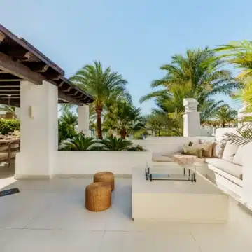 Duplex penthouse with mesmerizing sea views in Alcazaba beach, Estepona Picture 22