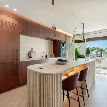 Duplex penthouse with mesmerizing sea views in Alcazaba beach, Estepona Picture 6