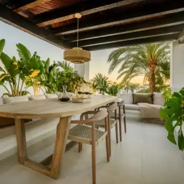 Duplex penthouse with mesmerizing sea views in Alcazaba beach, Estepona Picture 36