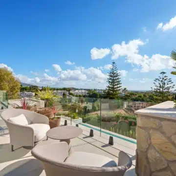 Brand new luxury villa in an exclusive gated community of La Quinta, Benahavis Picture 16