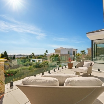 Brand new luxury villa in an exclusive gated community of La Quinta, Benahavis Picture 38