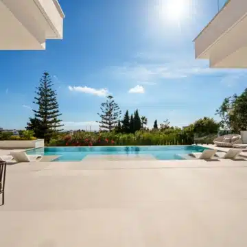 Brand new luxury villa in an exclusive gated community of La Quinta, Benahavis Picture 42