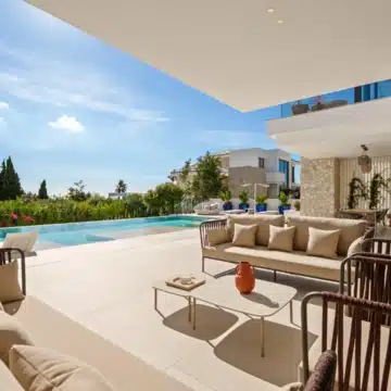 Brand new luxury villa in an exclusive gated community of La Quinta, Benahavis Picture 43