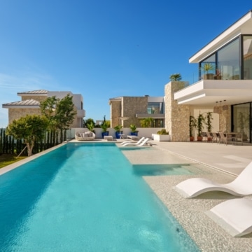 Brand new luxury villa in an exclusive gated community of La Quinta, Benahavis Picture 46