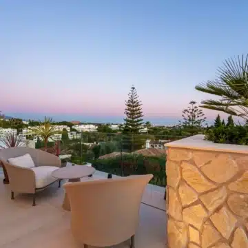 Brand new luxury villa in an exclusive gated community of La Quinta, Benahavis Picture 56