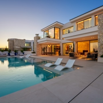 Brand new luxury villa in an exclusive gated community of La Quinta, Benahavis Picture 57