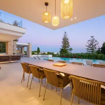 Brand new luxury villa in an exclusive gated community of La Quinta, Benahavis Picture 60