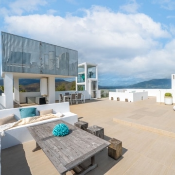 Modern detached villa with panoramic sea and mountain views in La Mairena, Marbella Picture 23