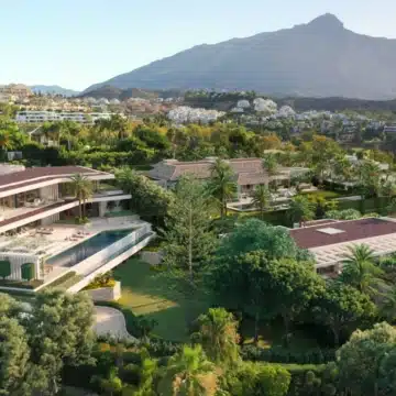 Villa project on a plot in an elite residential neighbourhood of La Cerquilla, Nueva Andalucia Picture 2